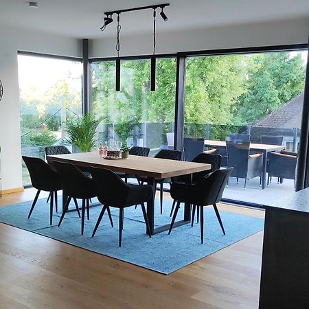 Luxurioeses Penthouse Mit Blick Auf Die Uno-City Und Dem Kaiserwasser. 3Schlafzimmer, 2 Baeder, Privat Lift Ins Apartment Viena Exterior foto