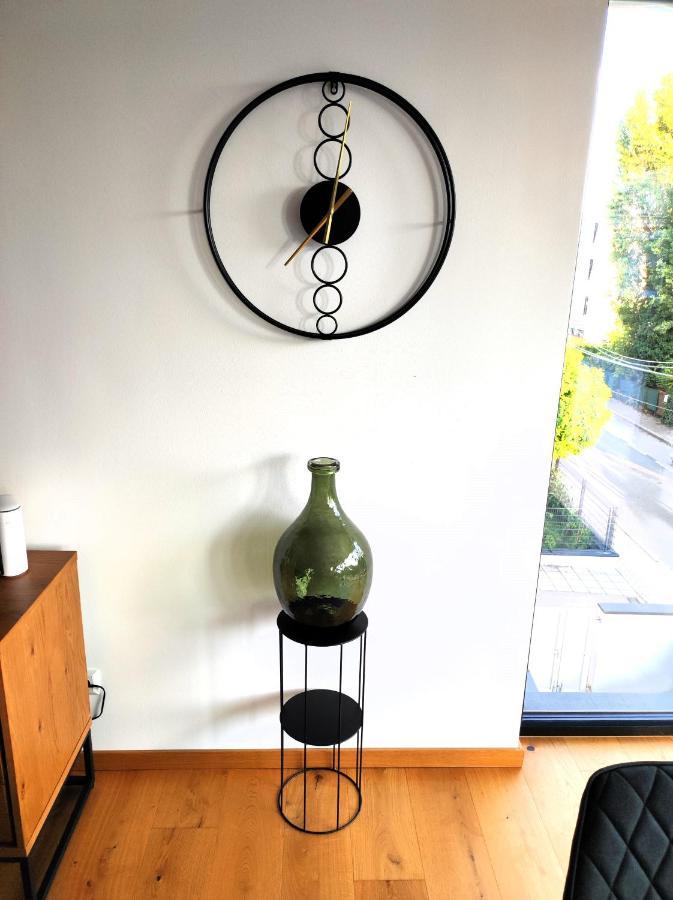 Luxurioeses Penthouse Mit Blick Auf Die Uno-City Und Dem Kaiserwasser. 3Schlafzimmer, 2 Baeder, Privat Lift Ins Apartment Viena Exterior foto